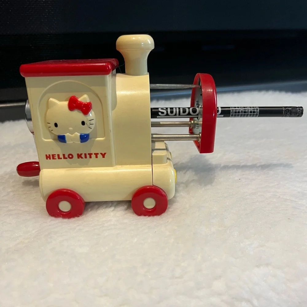*Rare* Vintage Hello Kitty Retro pencil sharpener Sanrio Japan Vintage 1980’s